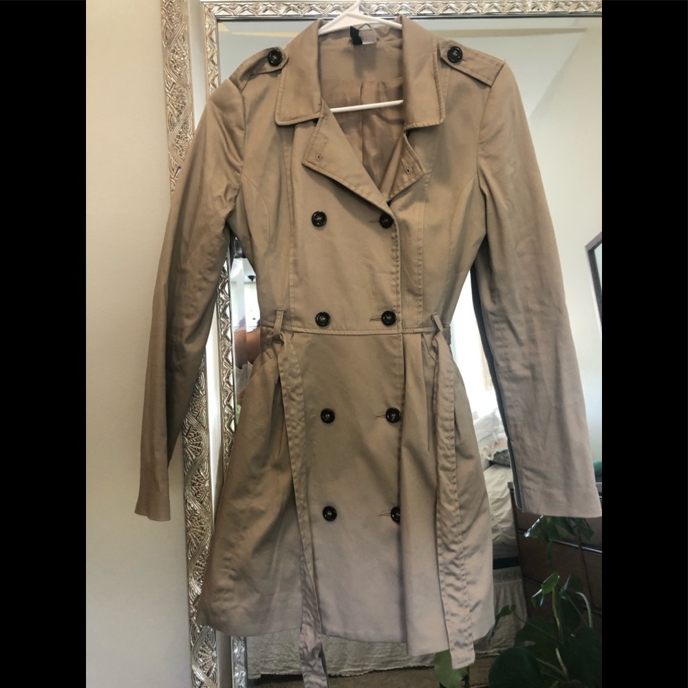 H&M Women’s Khaki Trenchcoat